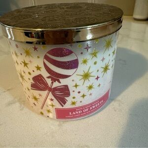 NEW‎ Bath & Body Works Land of Sweets 3 Wick Candle 14.5 oz